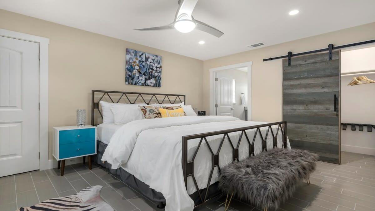 Blumenhaus Sleeps 6 Full Kitchen Plus Hot Tub Fredericksburg Extérieur photo
