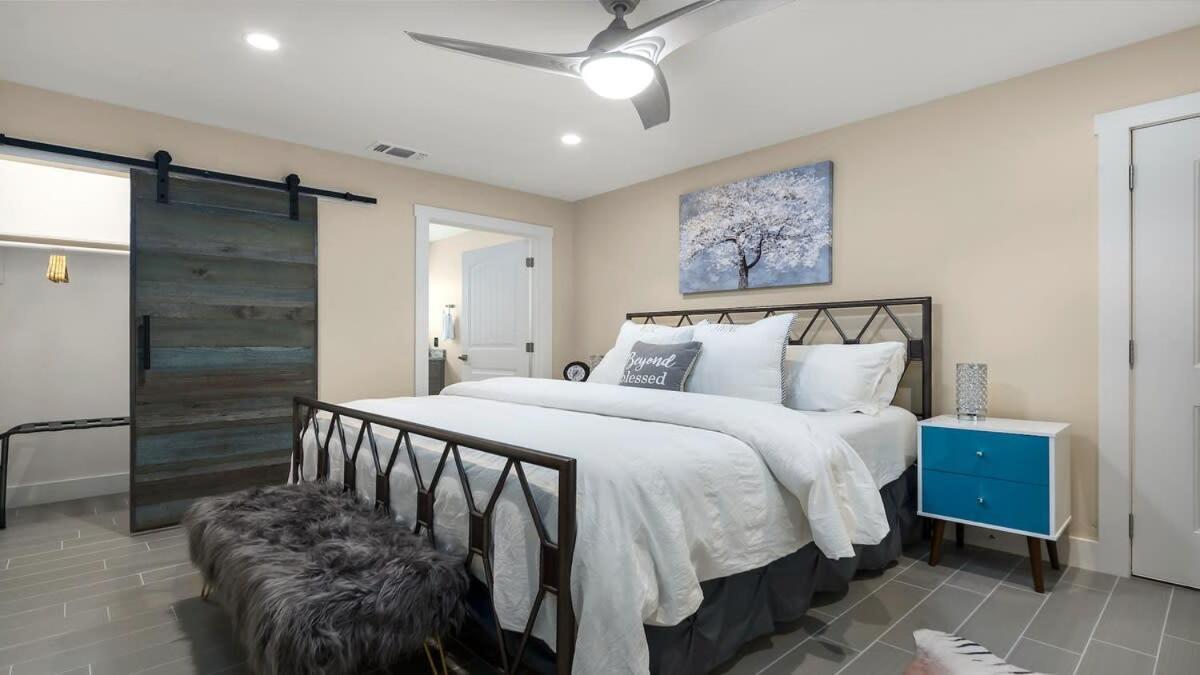 Blumenhaus Sleeps 6 Full Kitchen Plus Hot Tub Fredericksburg Extérieur photo