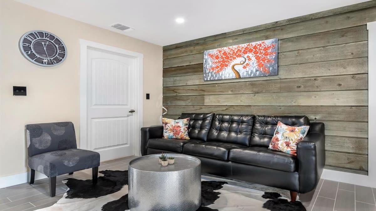 Blumenhaus Sleeps 6 Full Kitchen Plus Hot Tub Fredericksburg Extérieur photo